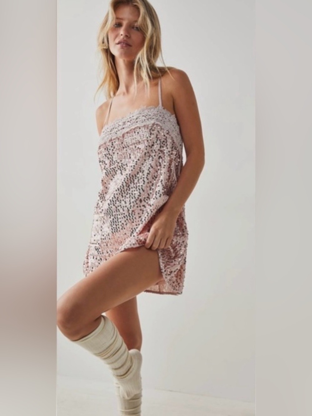 Free People/ Intimately Pink Nectar That Girl Sequin lace trim Slip Size Large